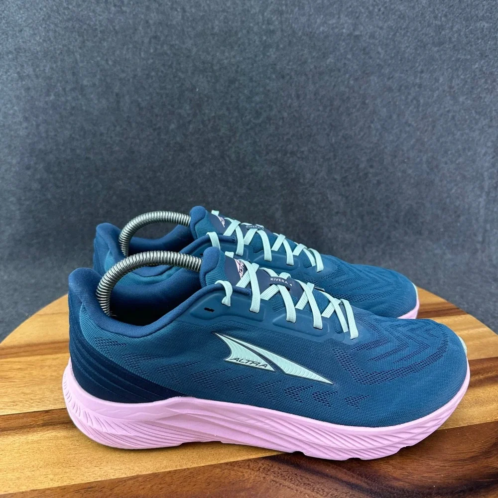Altra Womens Rivera 4 AL0A85P9006 Navy Pink Running Shoes Womens 10 Worn Once